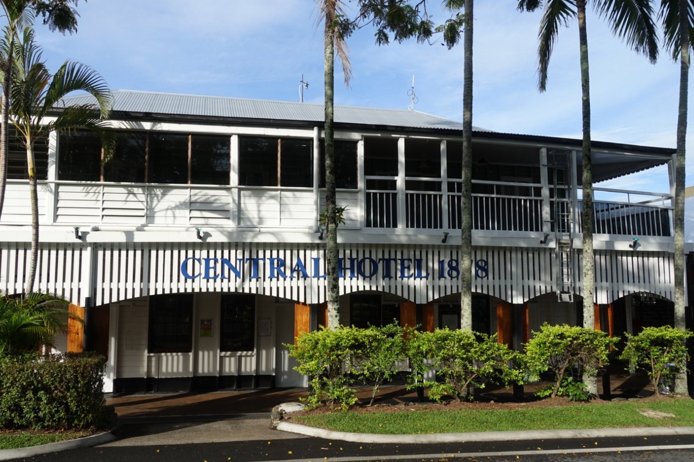 Central Hotel Port Douglas