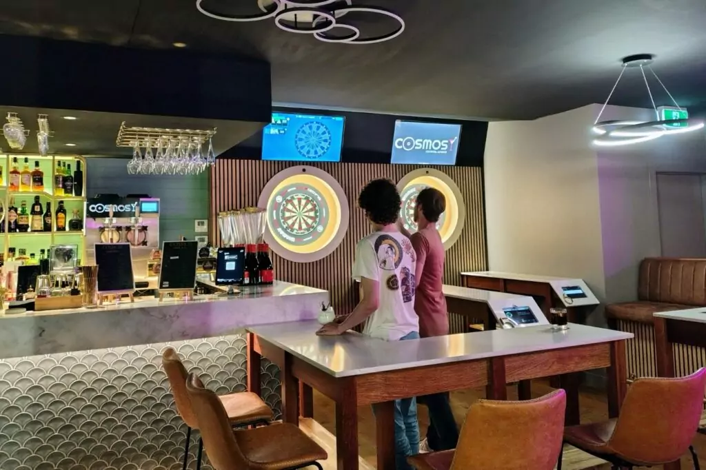Cosmos. New bar in Port Douglas